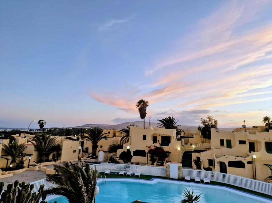 Con Jacuzzi Vistas A La Piscina Apartamento